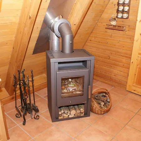 펜션 Zeltdachhaus Mit Kamin Und Grosser Terrasse 담프